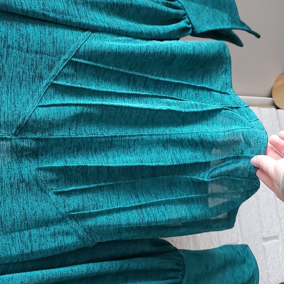 Women's Free People Killer Queen Green V-Neck Blouse Tee Size S - Picture 9 of 11